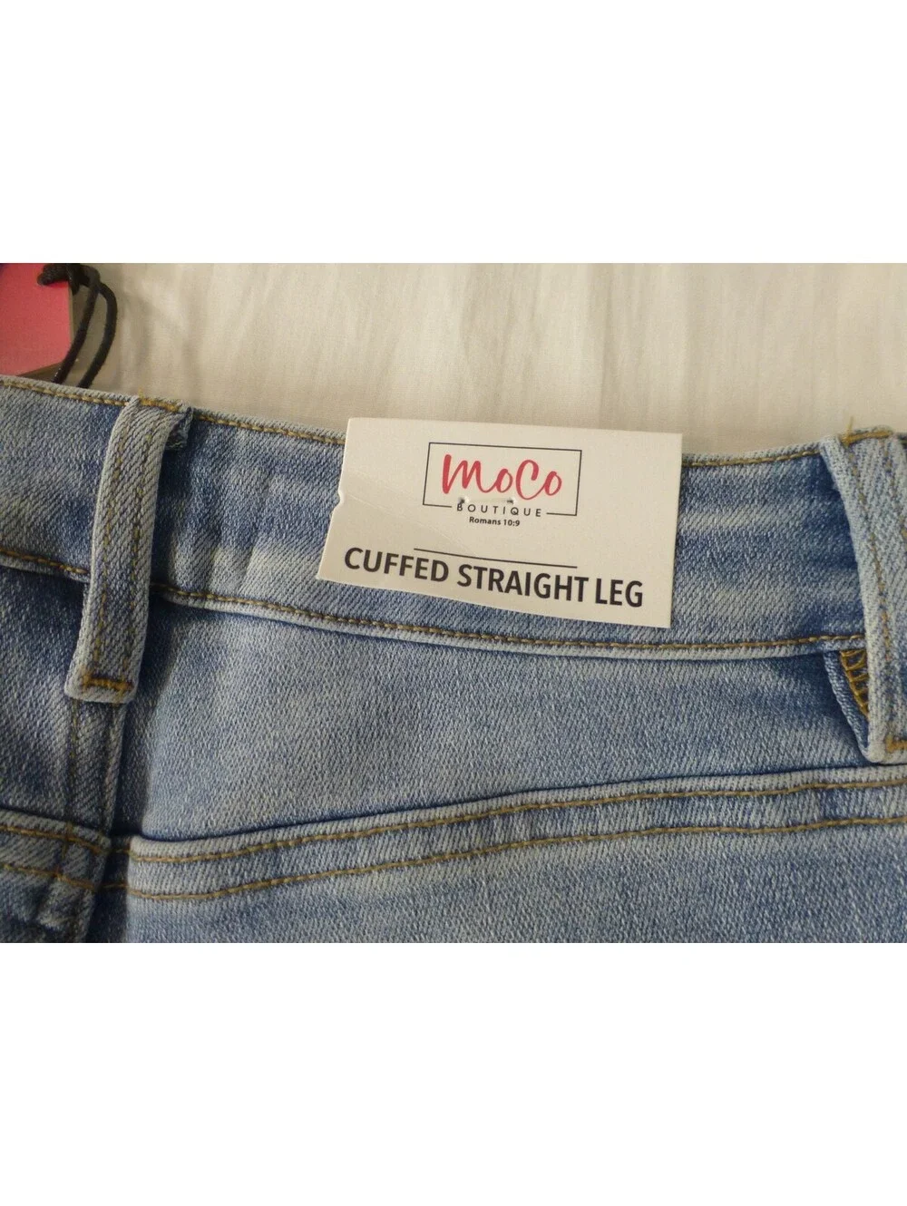 MoCo Boutique Women's Size 5/27 Tummy Control Straight Leg Jeans Light NWT G4A